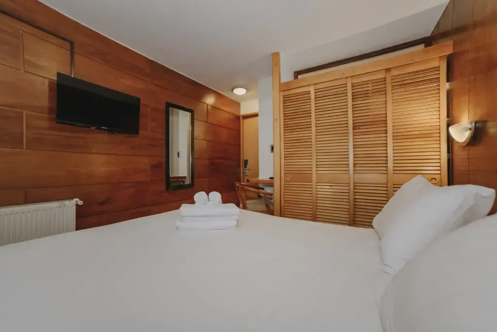 Habitación doble con camas individuales en Hotel Germania